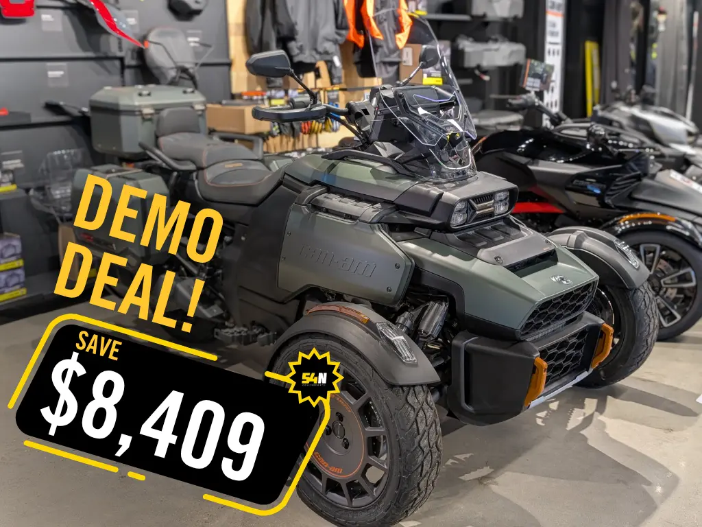 2025 Can-Am *DEMO* Canyon Redrock - Moss Green