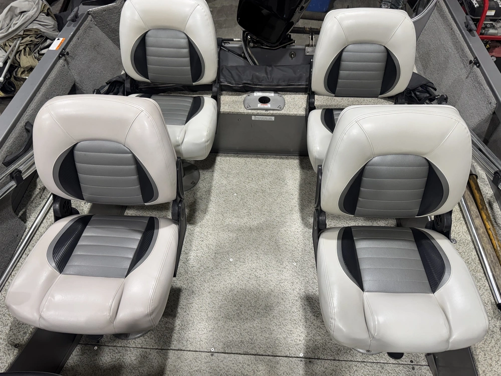 Crestliner 1600 Fish Hawk 2008 alt