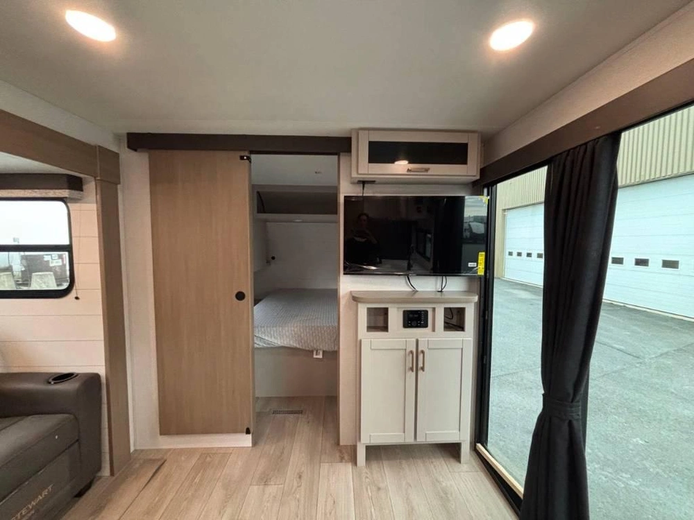 Jayco Jay Flight 380dqs 2027 alt