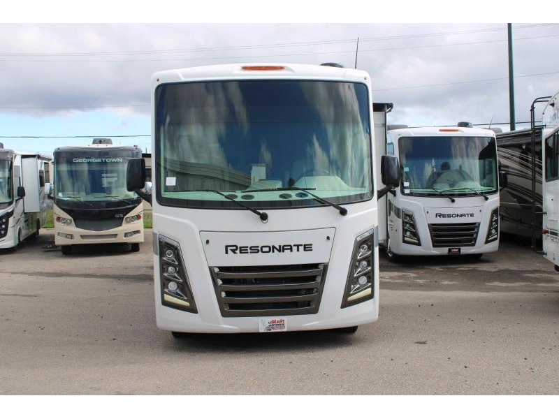 2024 Thor Motor Coach Resonate 30c alt