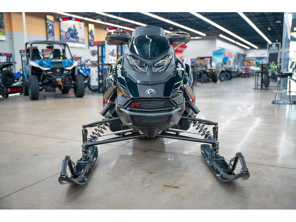 2023 Ski-doo Renegade X-rs 850