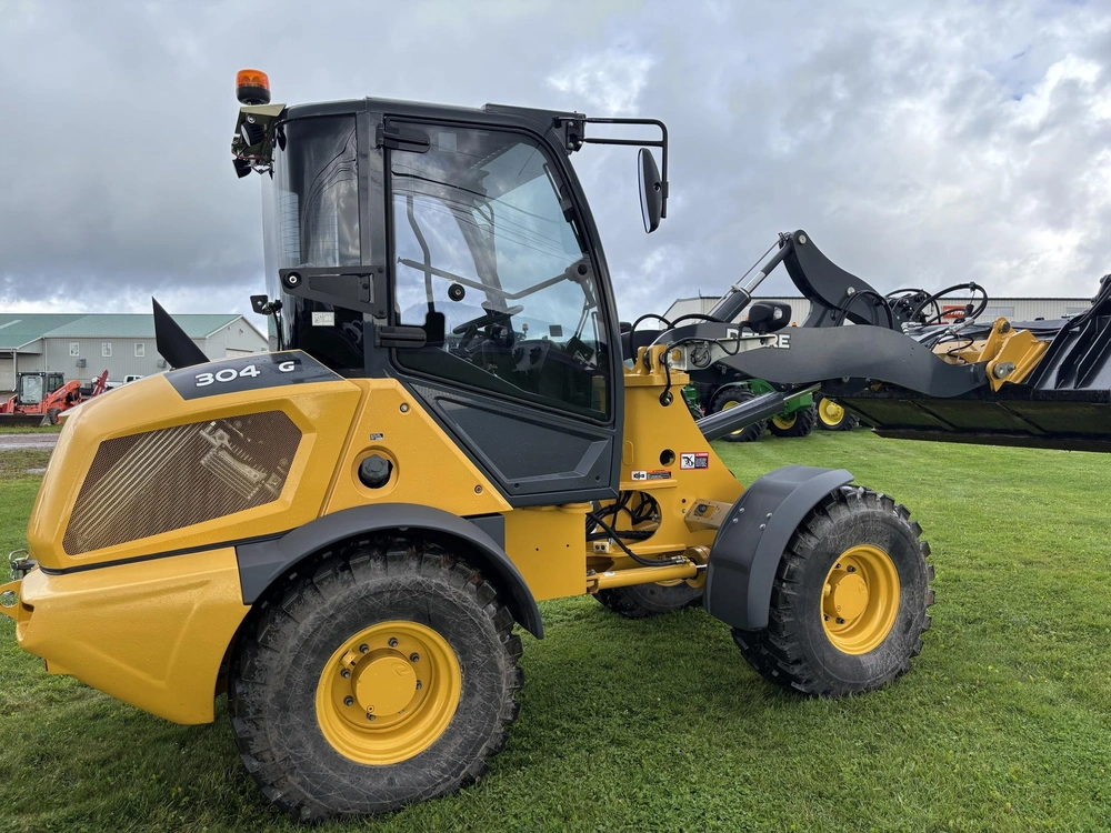 John Deere 304 G 2023
