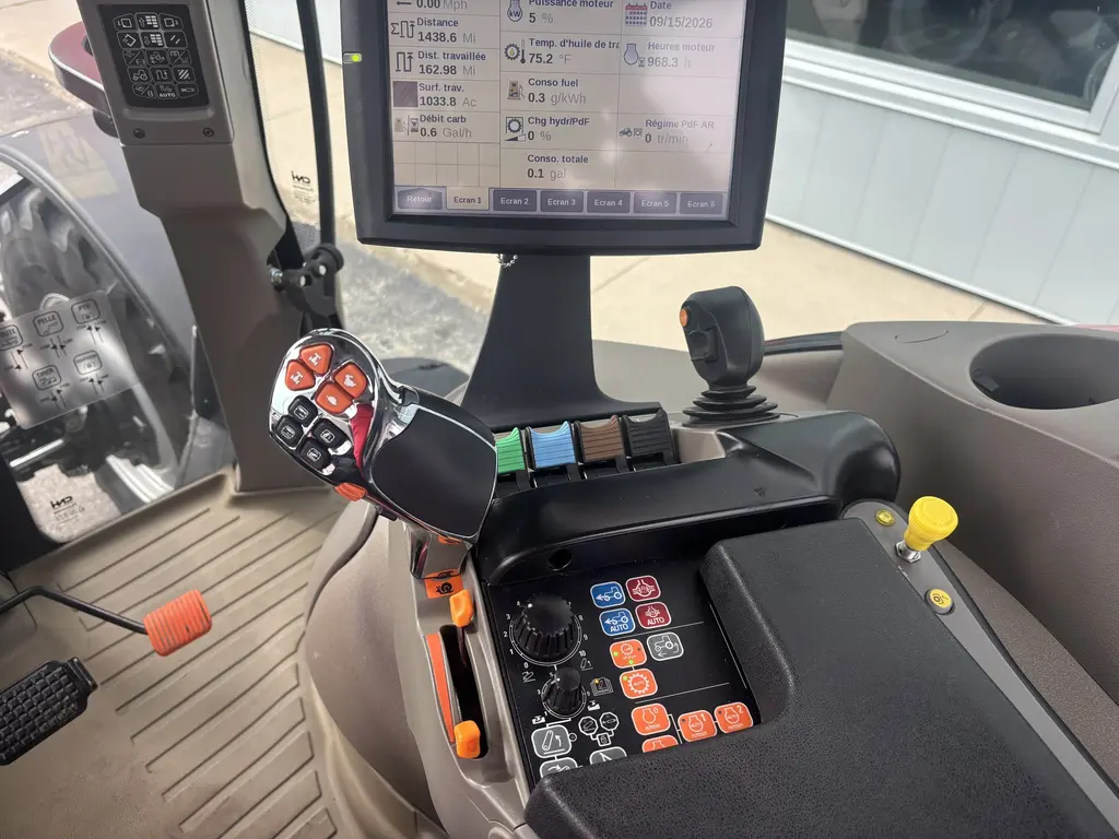 2023 Case IH Puma 165 CVX