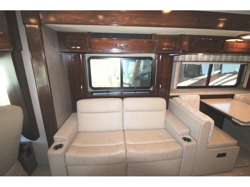 Entegra Coach Reatta 40q2 2021 alt
