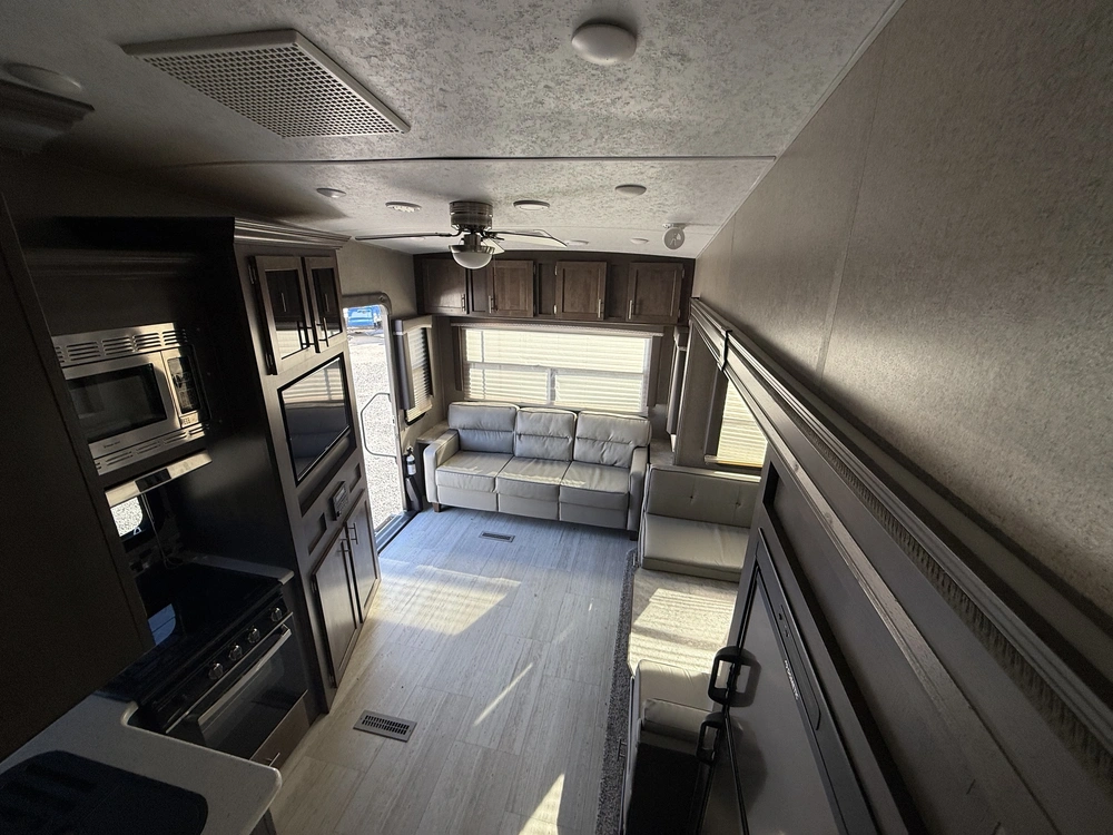 Forest River Rockwood Ultra Lite 2441w 2019 alt