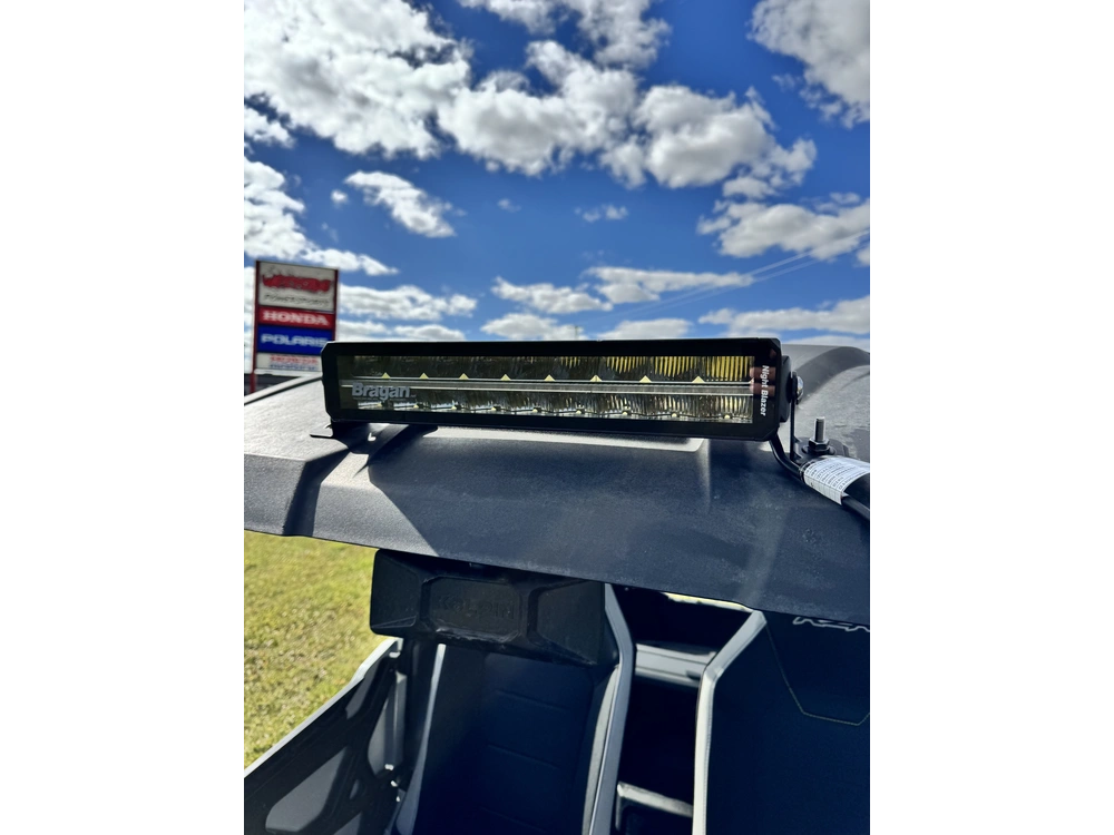 2022 Polaris Rzr Trail Ult alt