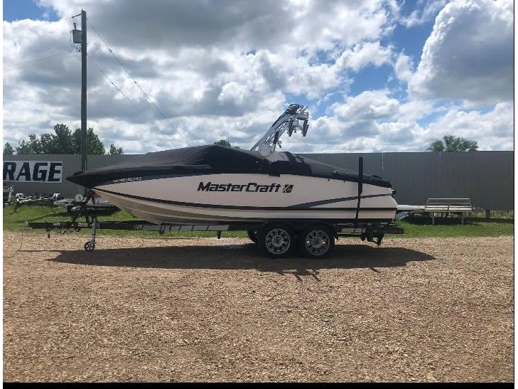 2014 Mastercraft X35 alt