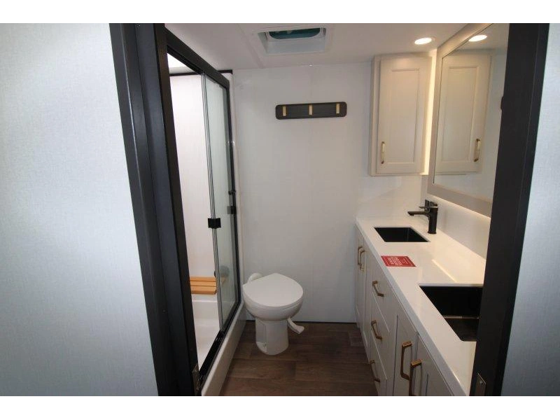 Grand Design Solitude 370dv 2027 alt