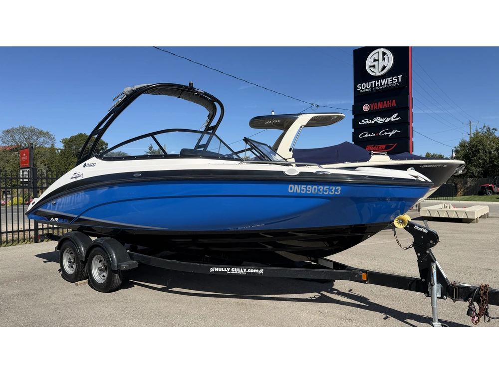 2017 Yamaha Ar210