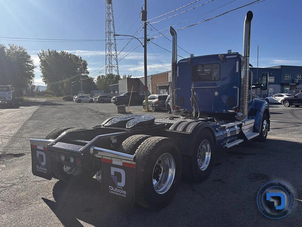 2024 Kenworth W990 alt