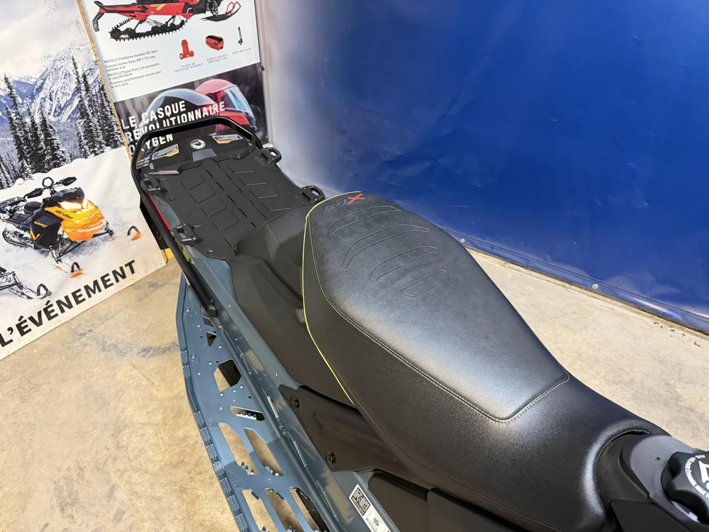 Ski-doo Renegade Xrs 900 Turbo R X-rs Smart 2026 alt