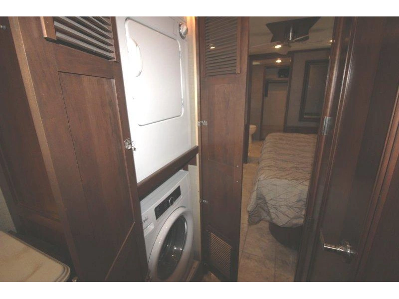 Entegra Coach Aspire 42rbq 2018 alt