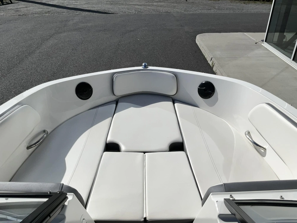2018 Bayliner Vr5