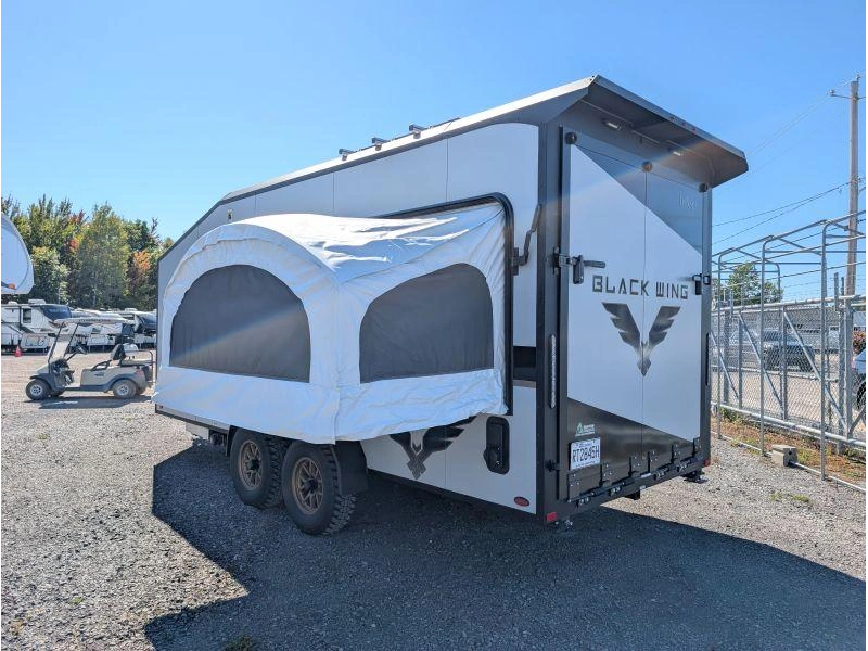 Intech Black Wing 724x 2026 alt