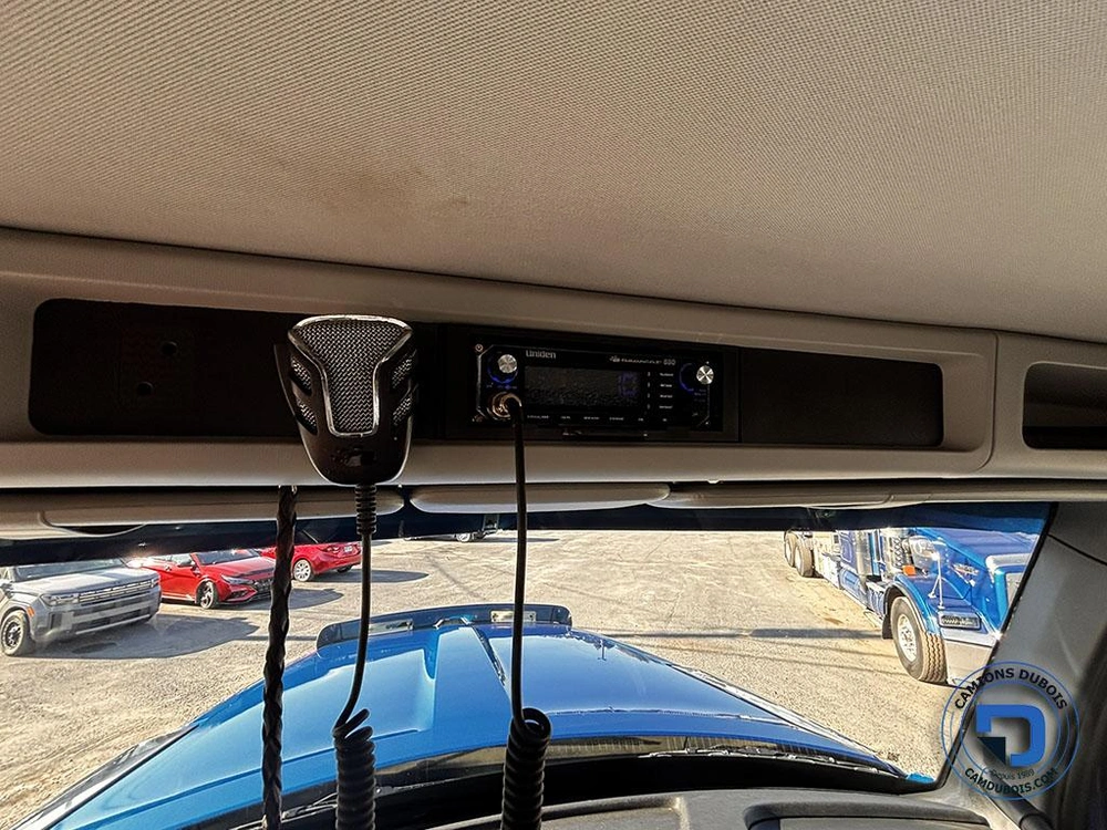 2024 Kenworth W990 alt
