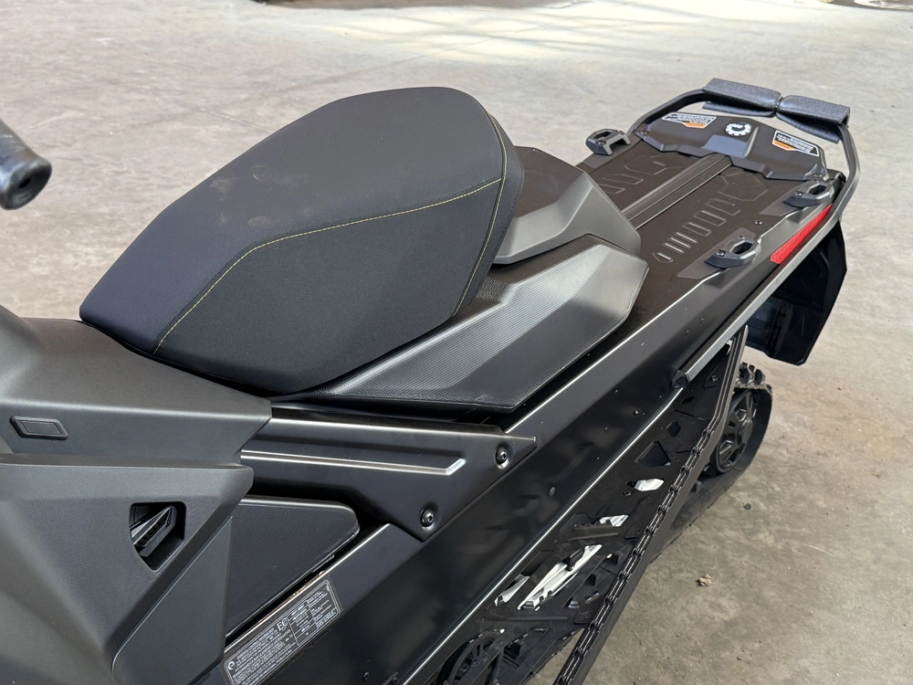 2027 Ski-doo Mxz Sport 137 600 Efi
