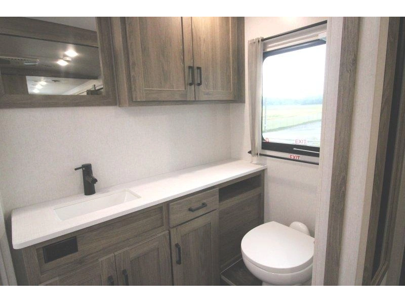 Winnebago Sunstar 33k 2024 alt