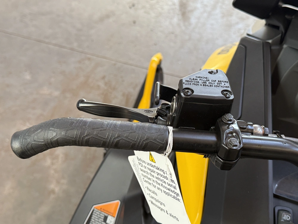 2027 Ski-doo Mxz Sport 137 600 Efi