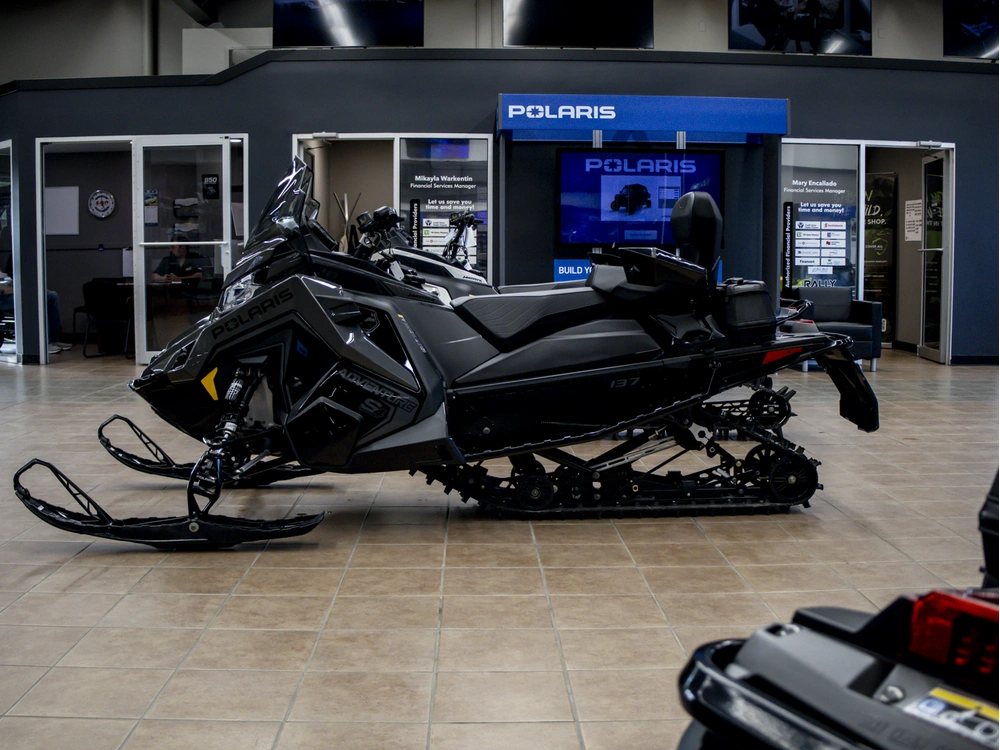 2025 Polaris Prostar S4 Indy Adventure 137 alt
