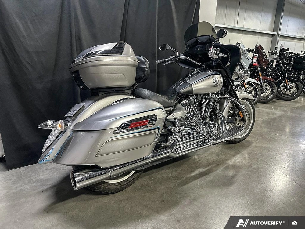 2012 Yamaha Stratoliner Deluxe