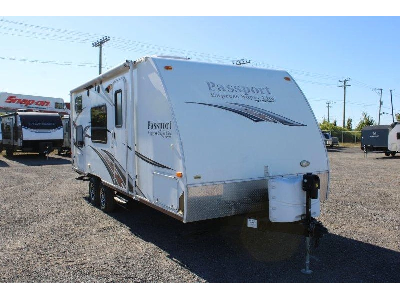 Keystone Rv Passport 238ml 2014 alt