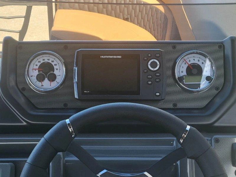 2027 Sylvan X3 Dlz Bar Platinum / 150hp alt