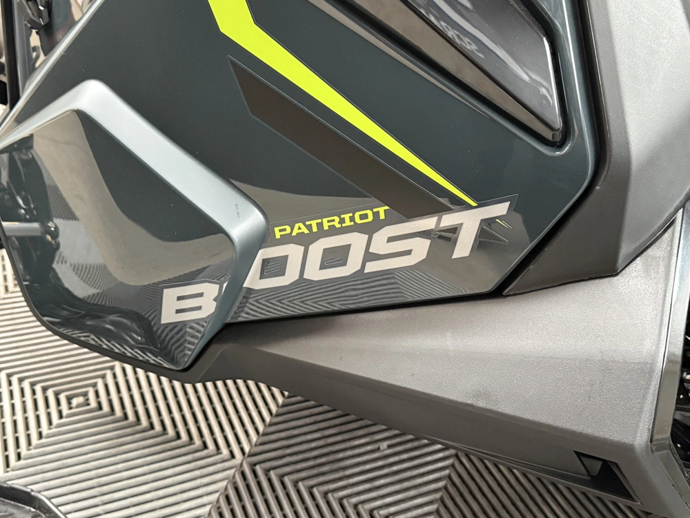 2027 Polaris Boost Indy Vr1 Dynmx137 alt