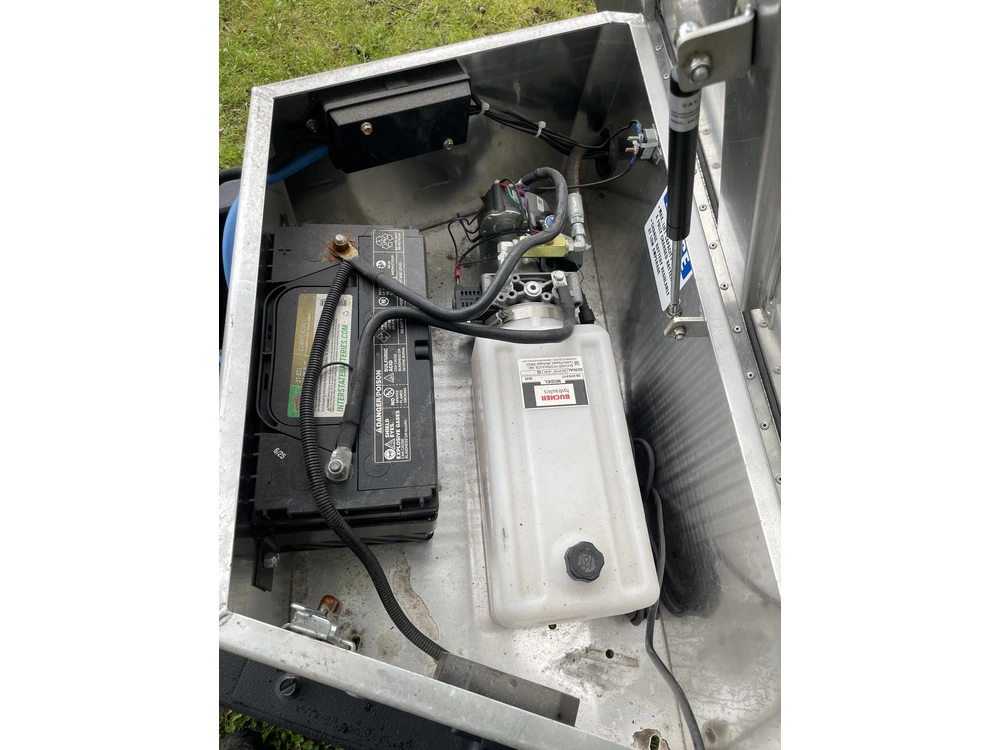 2025 Canada Trailers Brand New Dt8314-14k alt