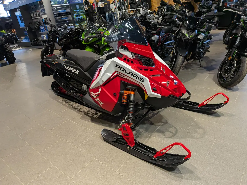 2027 Polaris Indy VR1 137 9R VR1 Dynamix