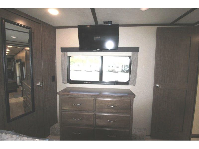 2020 Grand Design Solitude 375res alt