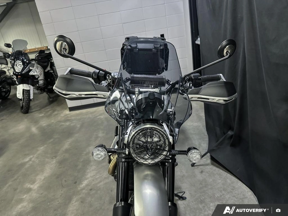 2024 Triumph 1200xc