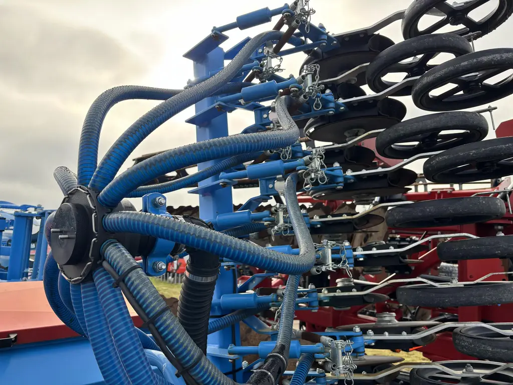 2023 Lemken Solitair 9/600