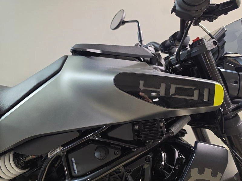 2024 Husqvarna Svartpilen 401 alt