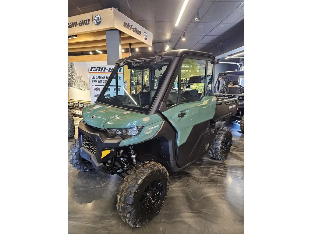Can-Am DEFENDER DPS CAB HD10 2026