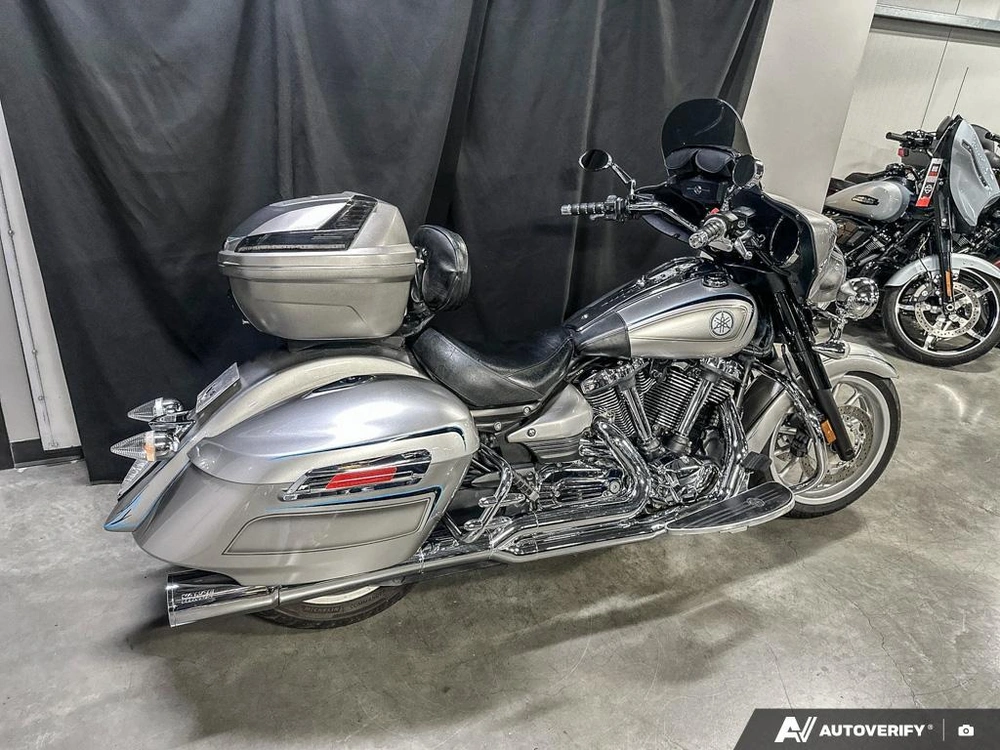 2012 Yamaha Stratoliner Deluxe