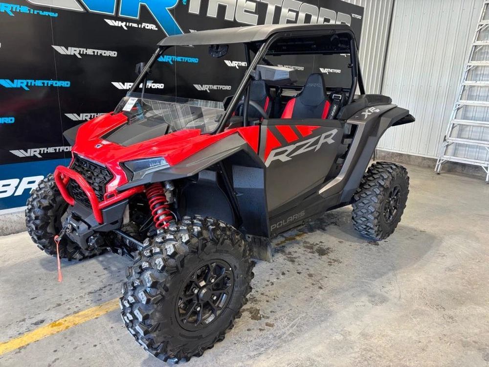 Polaris Rzr Xp 1000 Ultimate 2024 alt