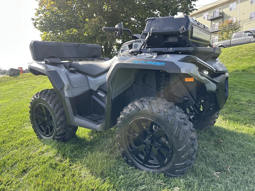 2023 Can-am 850 Dps