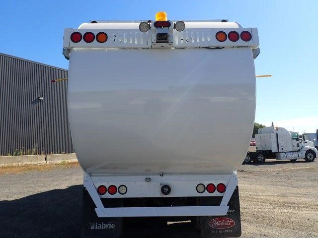 2021 Peterbilt 520