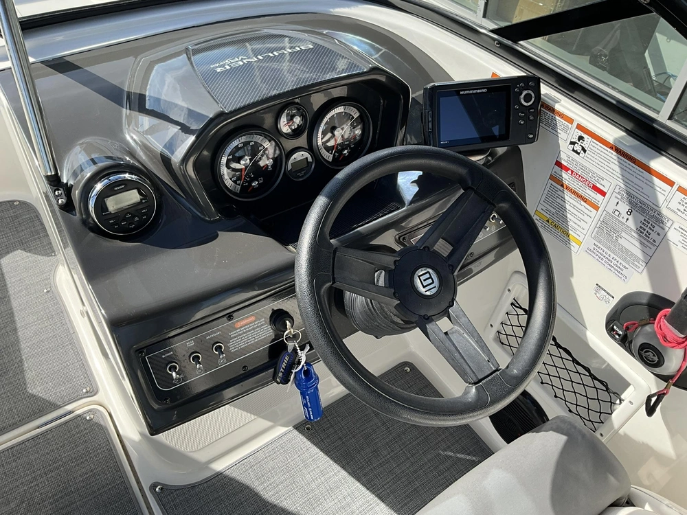 2018 Bayliner Vr5
