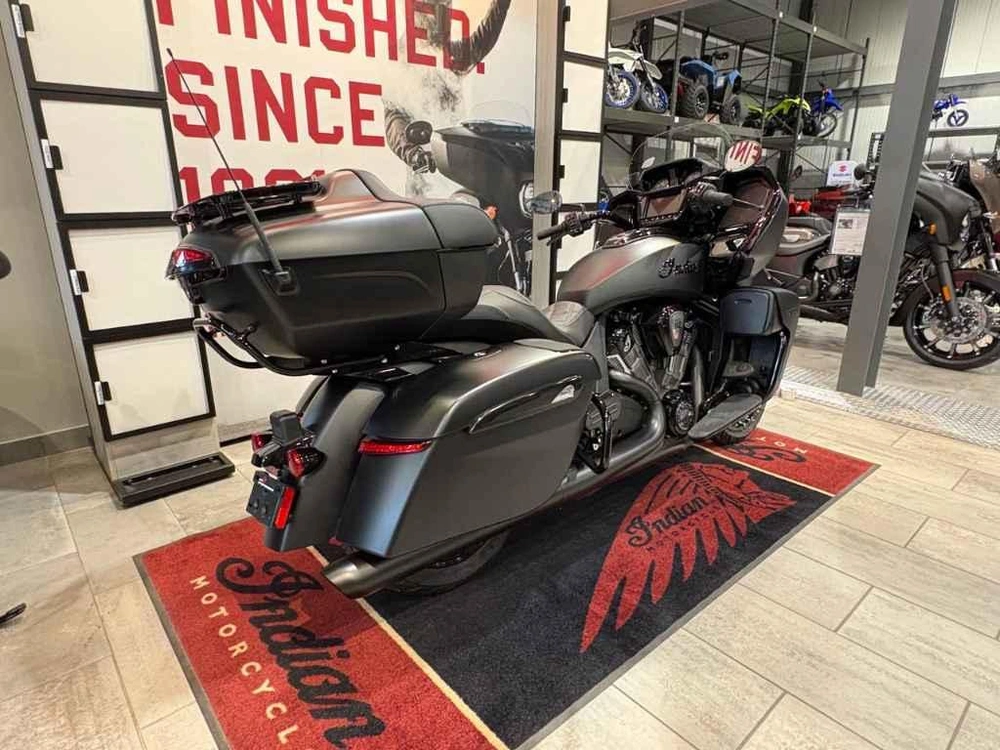 2026 Indian Motorcycle Pursuit Dark Horse + 112 & Audio Package