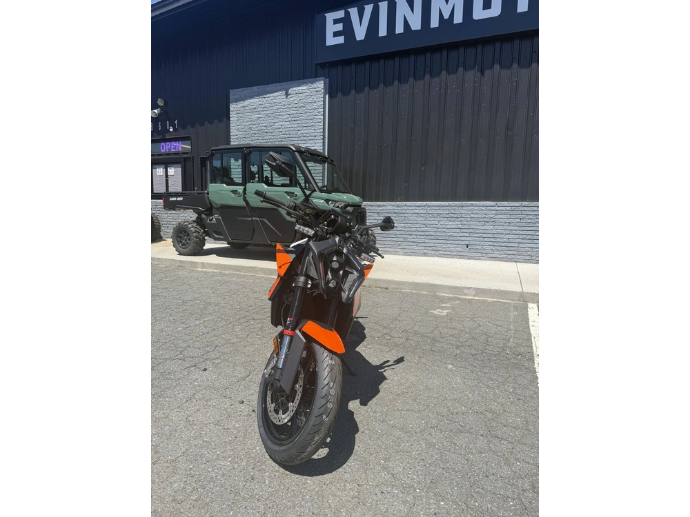 2027 Ktm 990 Duke