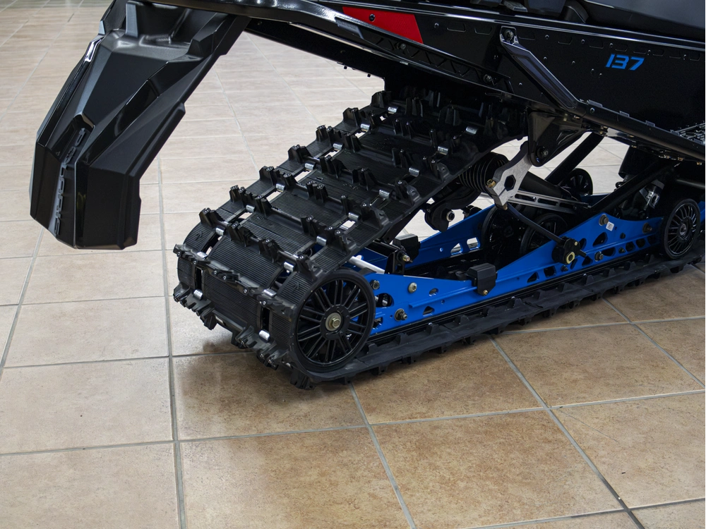 2026 Polaris 650 Indy Adventure 137 alt