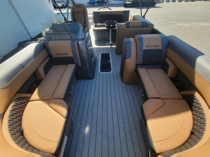 2027 Sylvan X3 Dlz Bar Platinum / 150hp alt