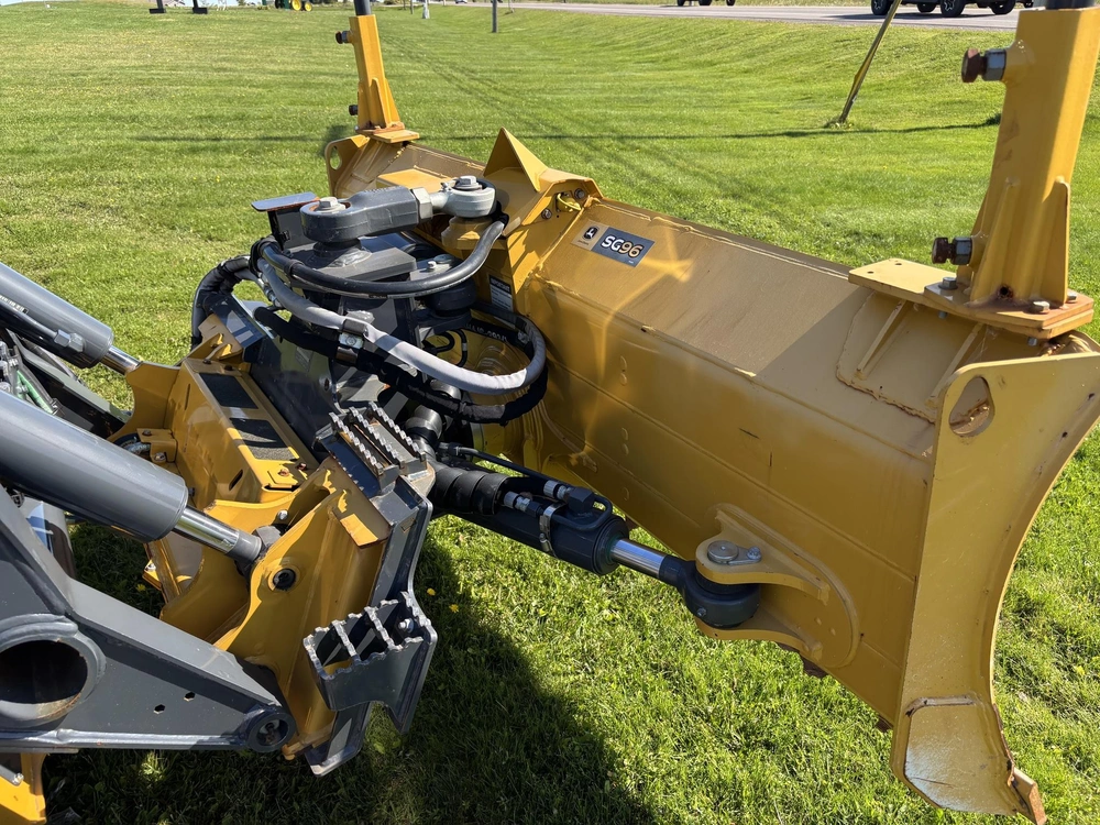 John Deere 333g 2024