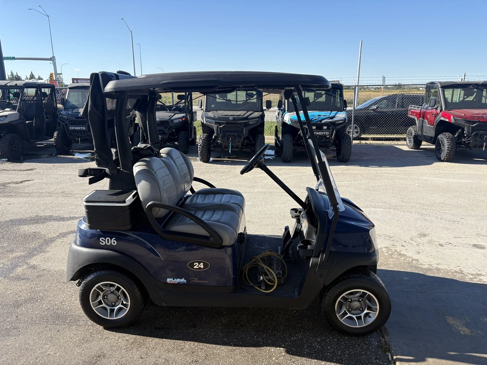 2022 Club Car 2 Seater alt