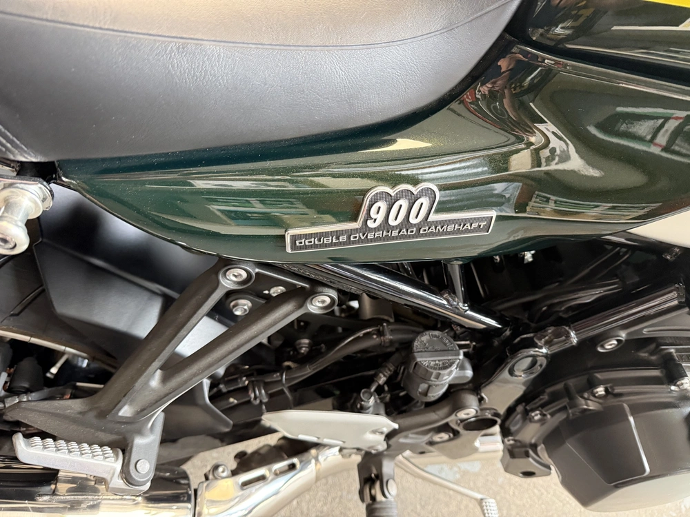2024 Kawasaki Z900 Rs alt