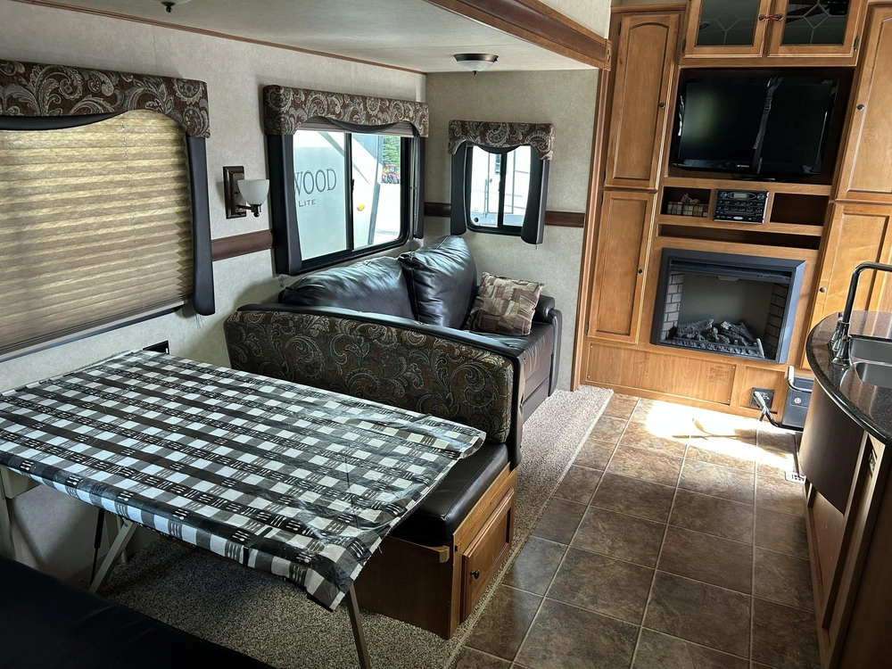2013 Crossroads Rv Sunset Trail 28bh