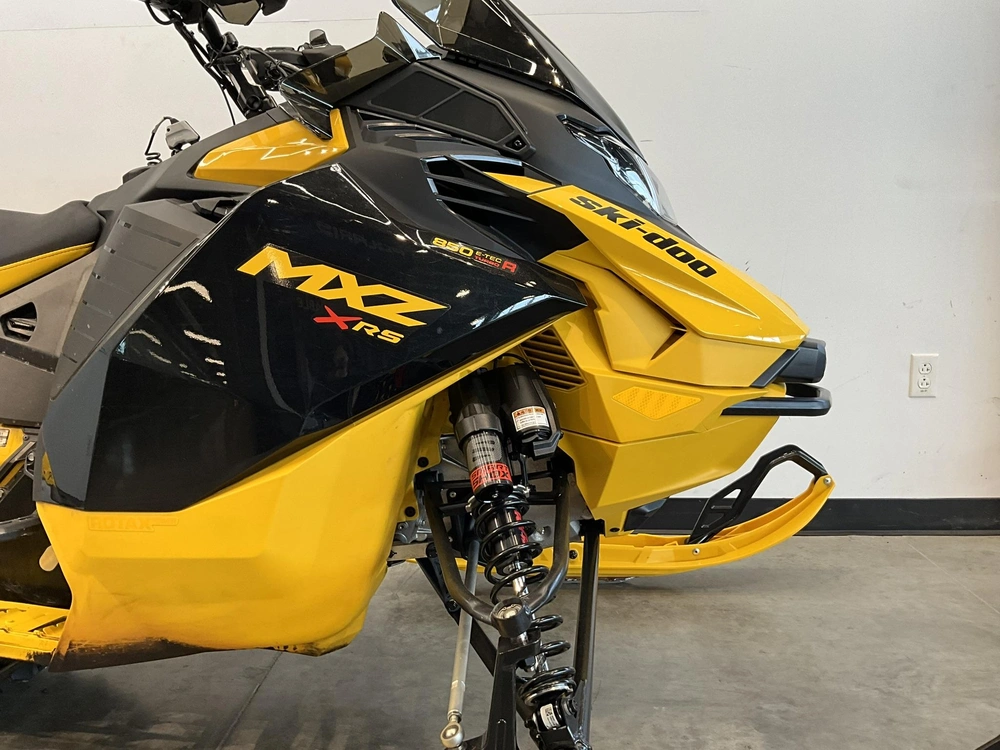 2025 Ski-doo Mxz Xrs 850 Turbo Competition Smart