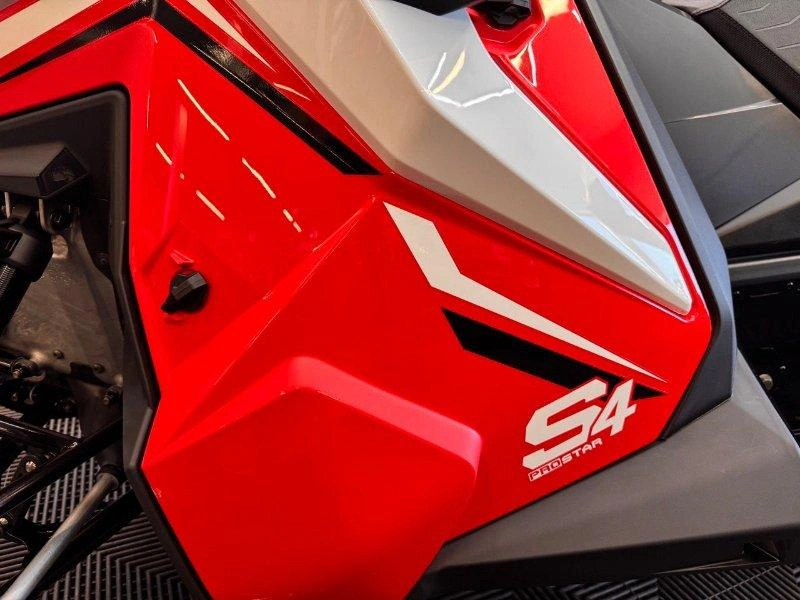 Polaris Prostar S4indyadv137red 2027