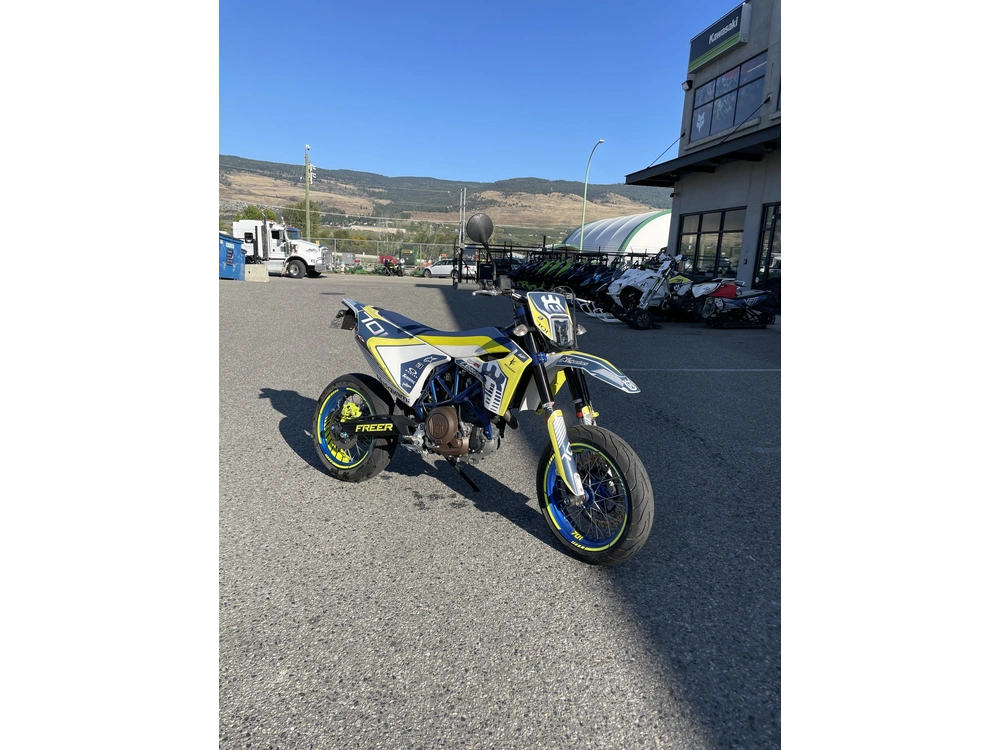 2017 Husqvarna 701 Supermoto